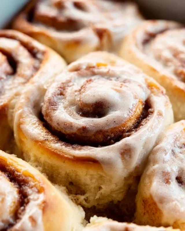 BEST Homemade Cinnamon Rolls